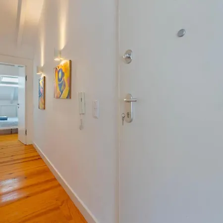 Near Alameda شقة *